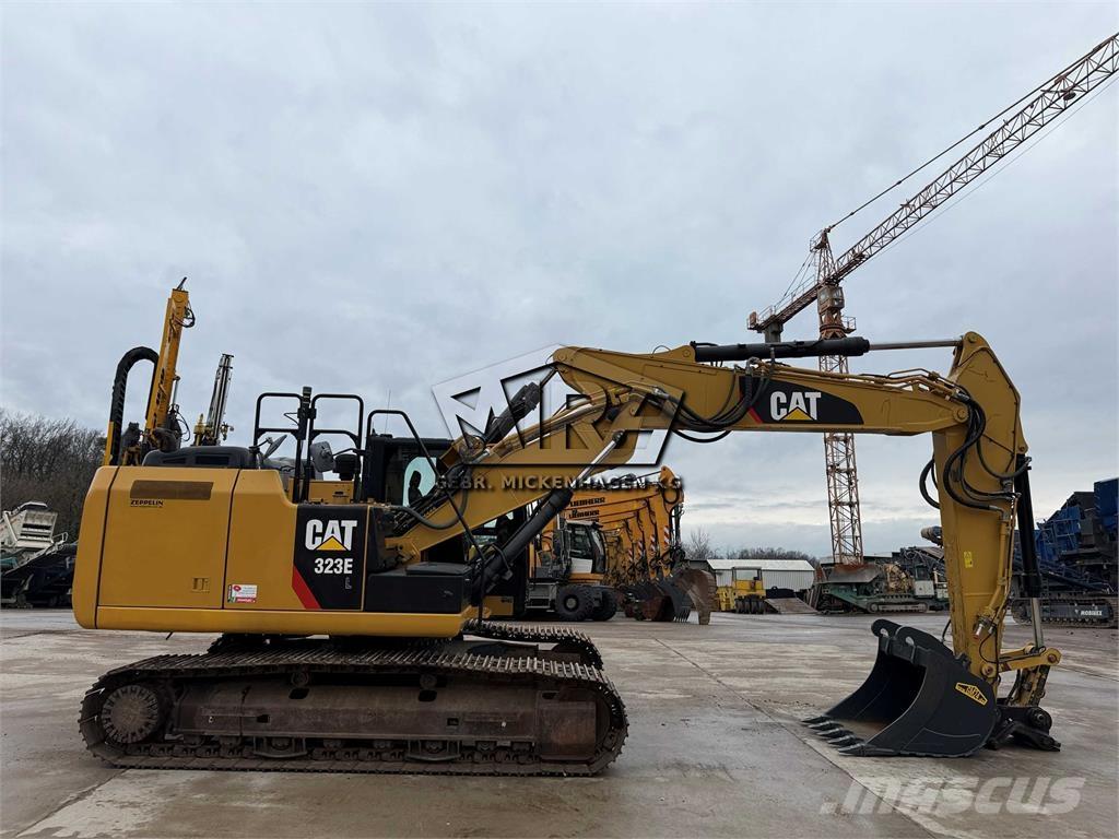 CAT 323 EL Rupsgraafmachines