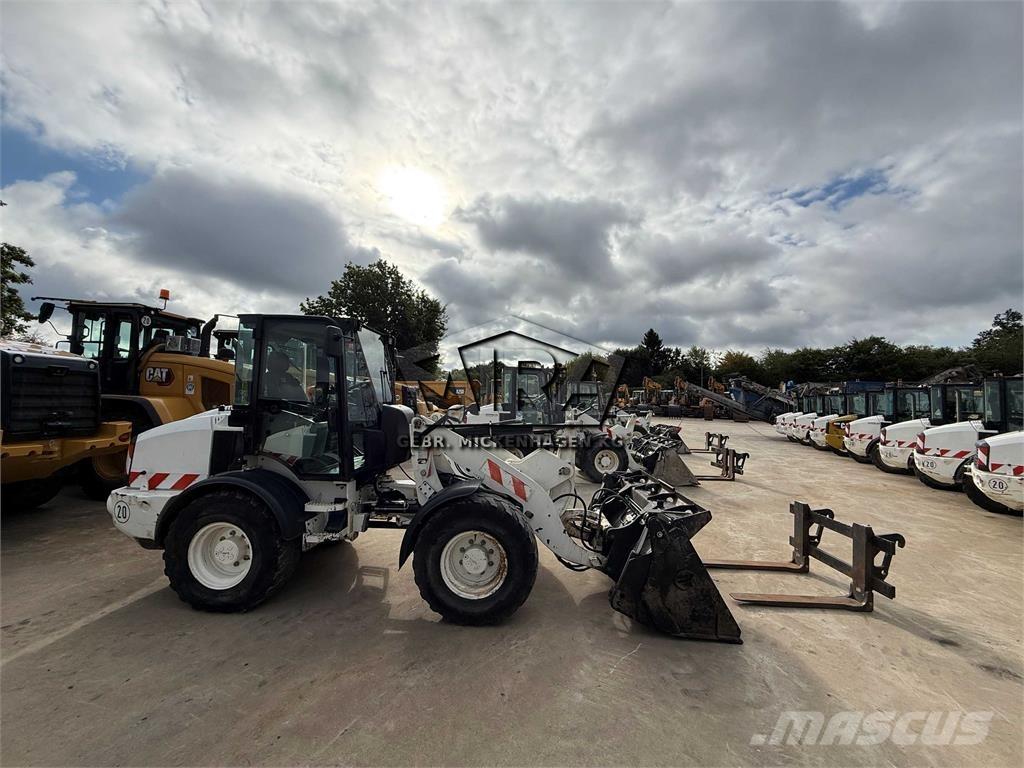 CAT 908 M Wielladers