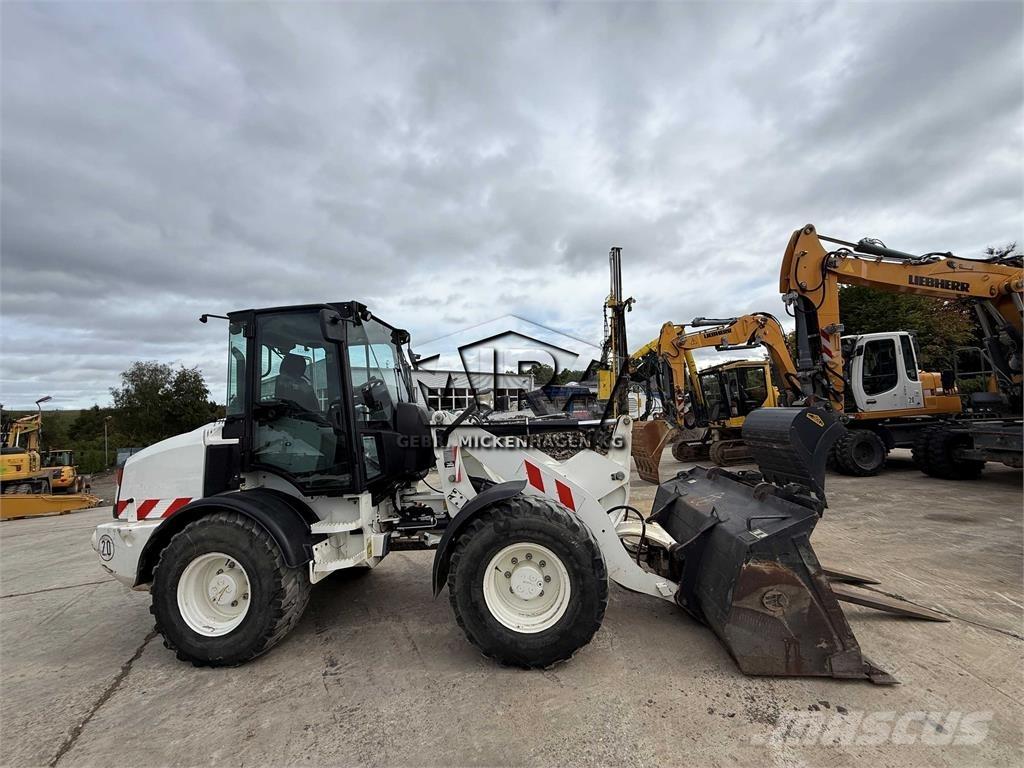 CAT 908 M Wielladers