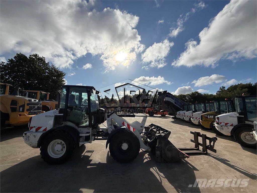 CAT 908M Wielladers