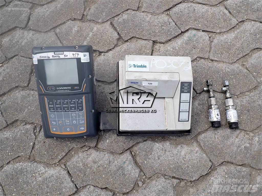 CAT 926 M/ Waage Cabine en interieur