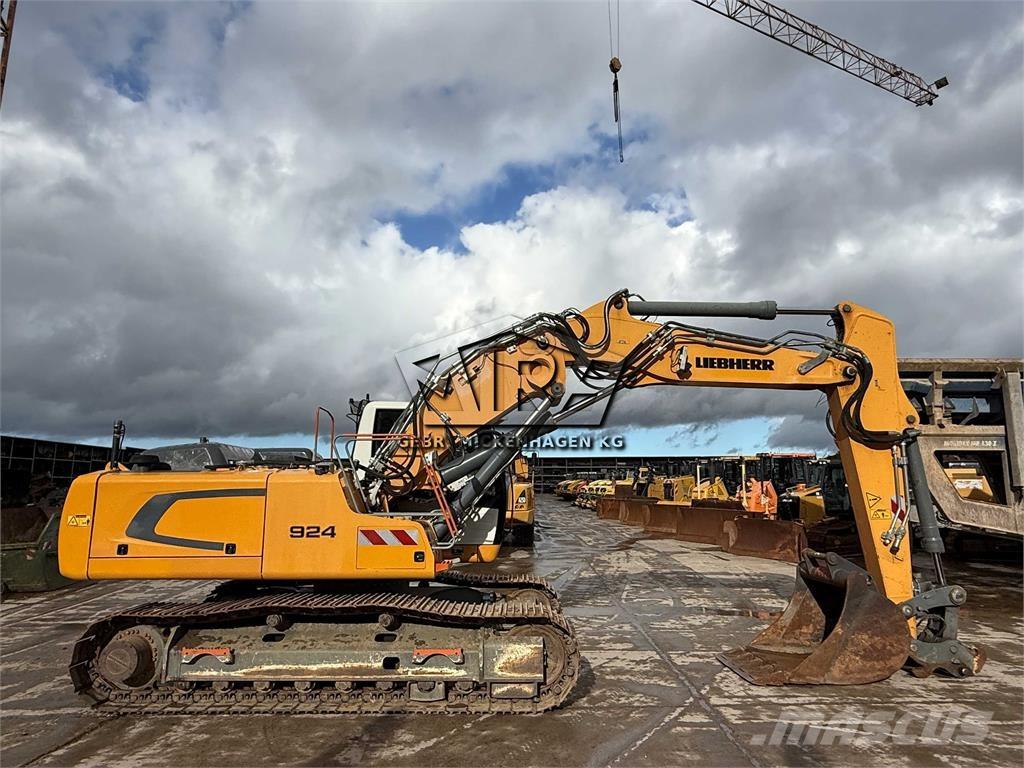 Liebherr R 924 LC Rupsgraafmachines