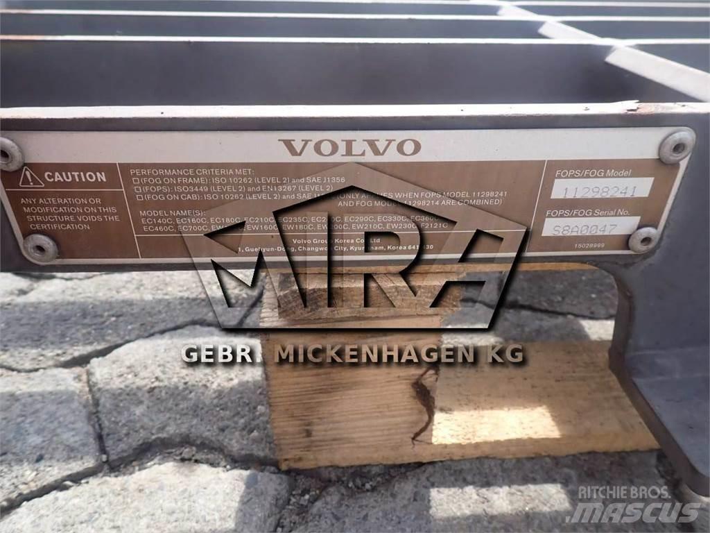 Volvo EC 360 C Cabine en interieur