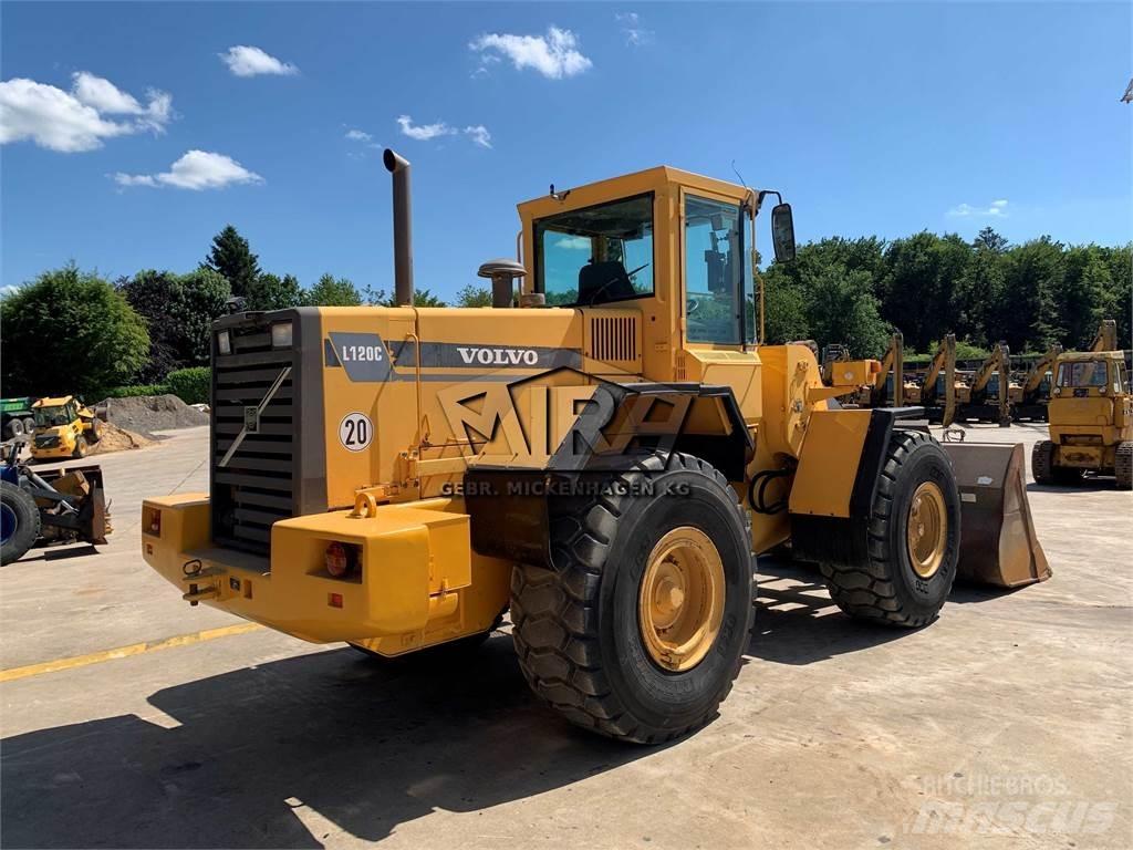 Volvo L 120 C Wielladers
