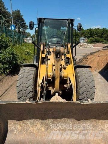 CAT 906M Wielladers