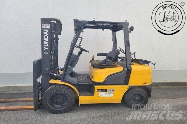 Hyundai 30L-7A LPG heftrucks