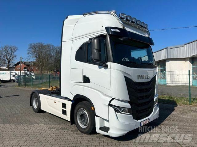 Iveco S-Way 530 Trekkers