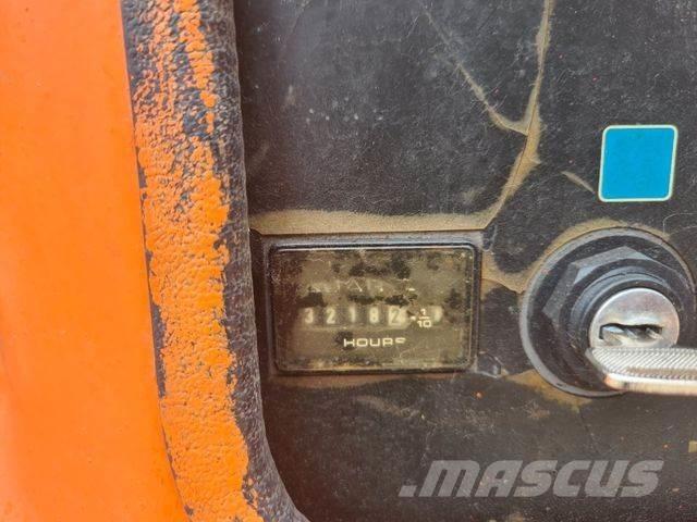 JLG 450 AJ - Knikarmhoogwerkers