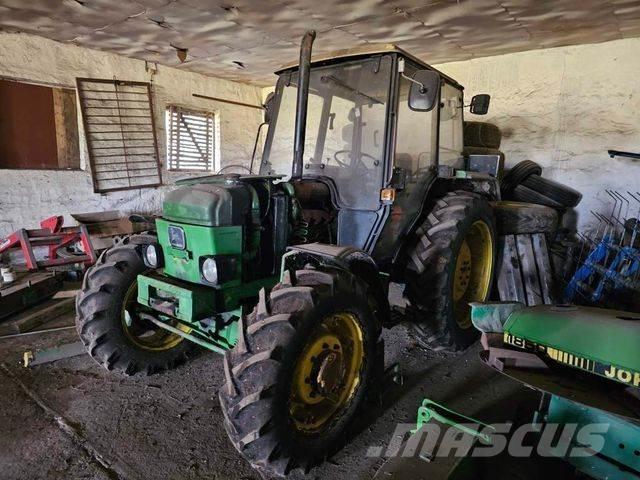 John Deere 1850 A Tractoren