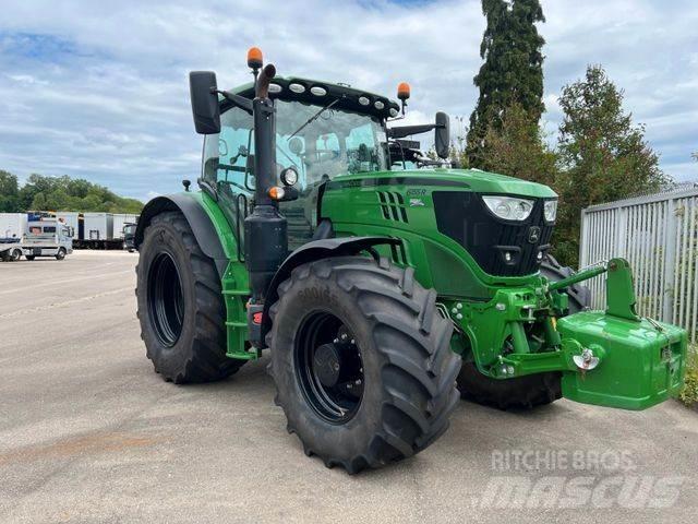 John Deere 6155 R Tractoren