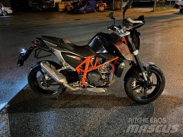 KTM 690 DUKE Anders