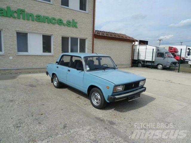 Lada 2105 vin 656 Auto's