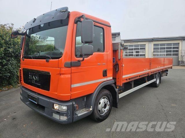 MAN 12.220 Platte bakwagens