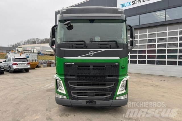 MAN TGX 33.520 6x4 Trekkers