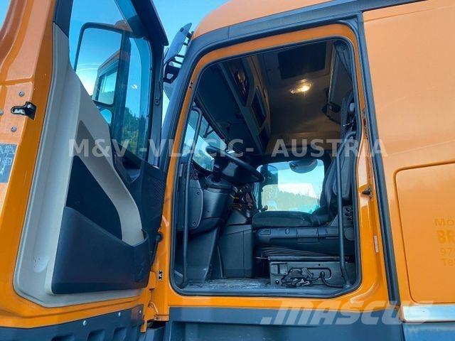 Mercedes-Benz 2542 Chassis met cabine