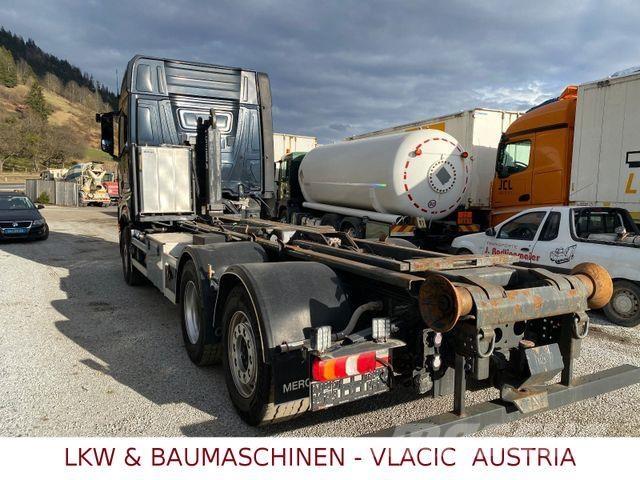 Mercedes-Benz 2563 Vrachtwagen met containersysteem