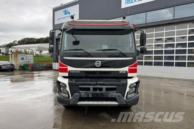 Volvo FMX-540 10x4 Chassis met cabine