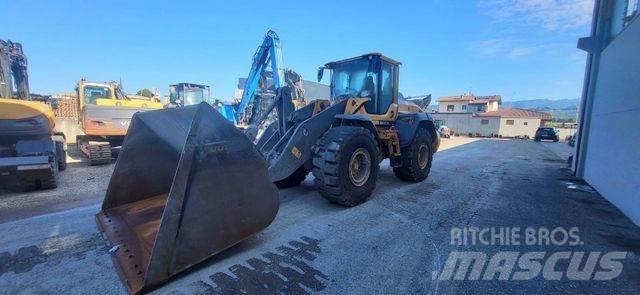 Volvo L 120 H Wielladers
