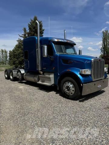 Peterbilt 567 Trekkers