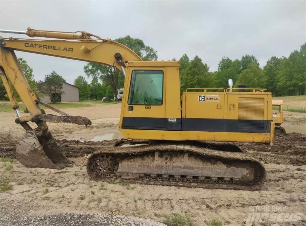 CAT 225 LC Rupsgraafmachines