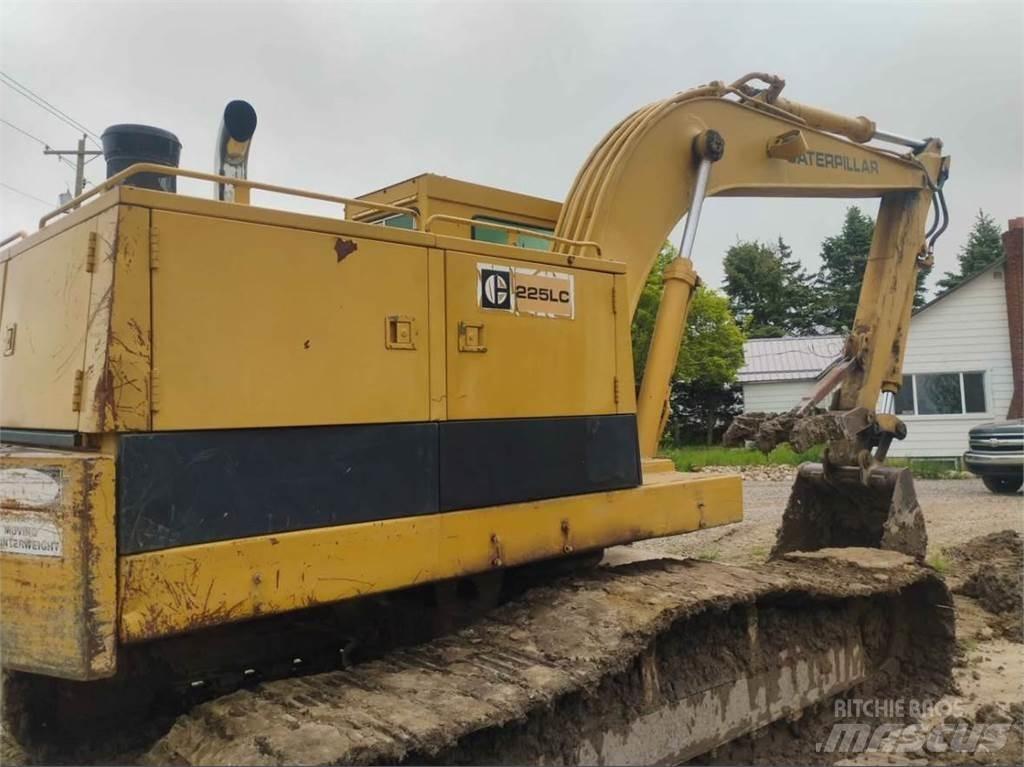 CAT 225 LC Rupsgraafmachines