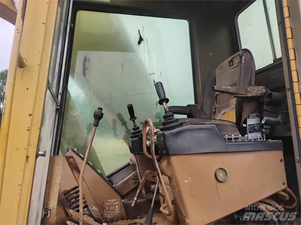 CAT 225 LC Rupsgraafmachines