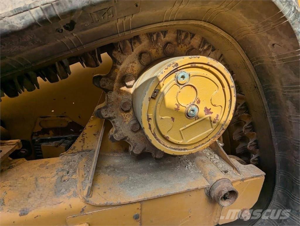 CAT 239D3 Schrankladers