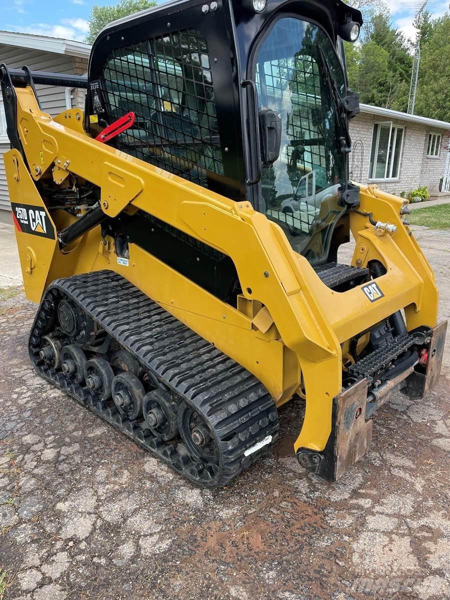 CAT 257D Schrankladers