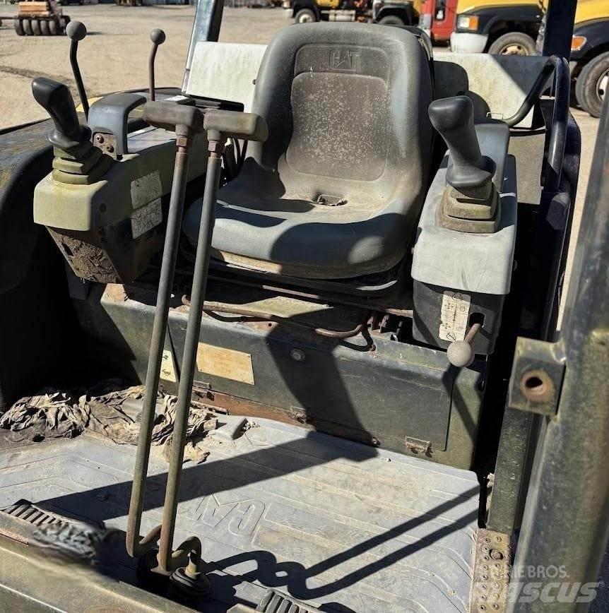 CAT 302.5 Minigraafmachines < 7t