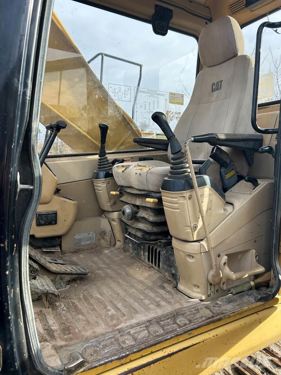 CAT 320L Rupsgraafmachines