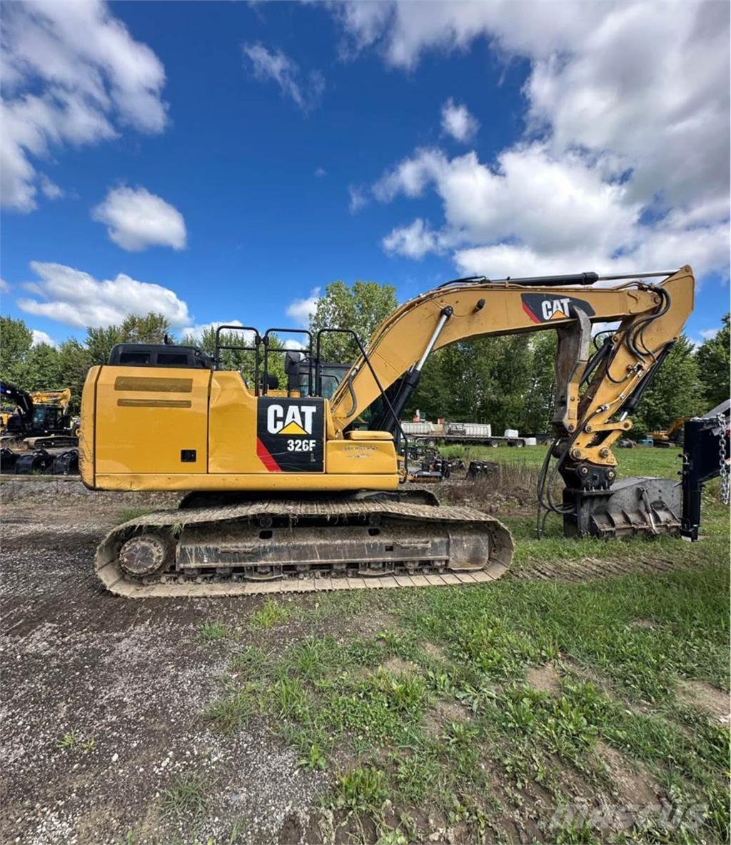 CAT 326FL Rupsgraafmachines