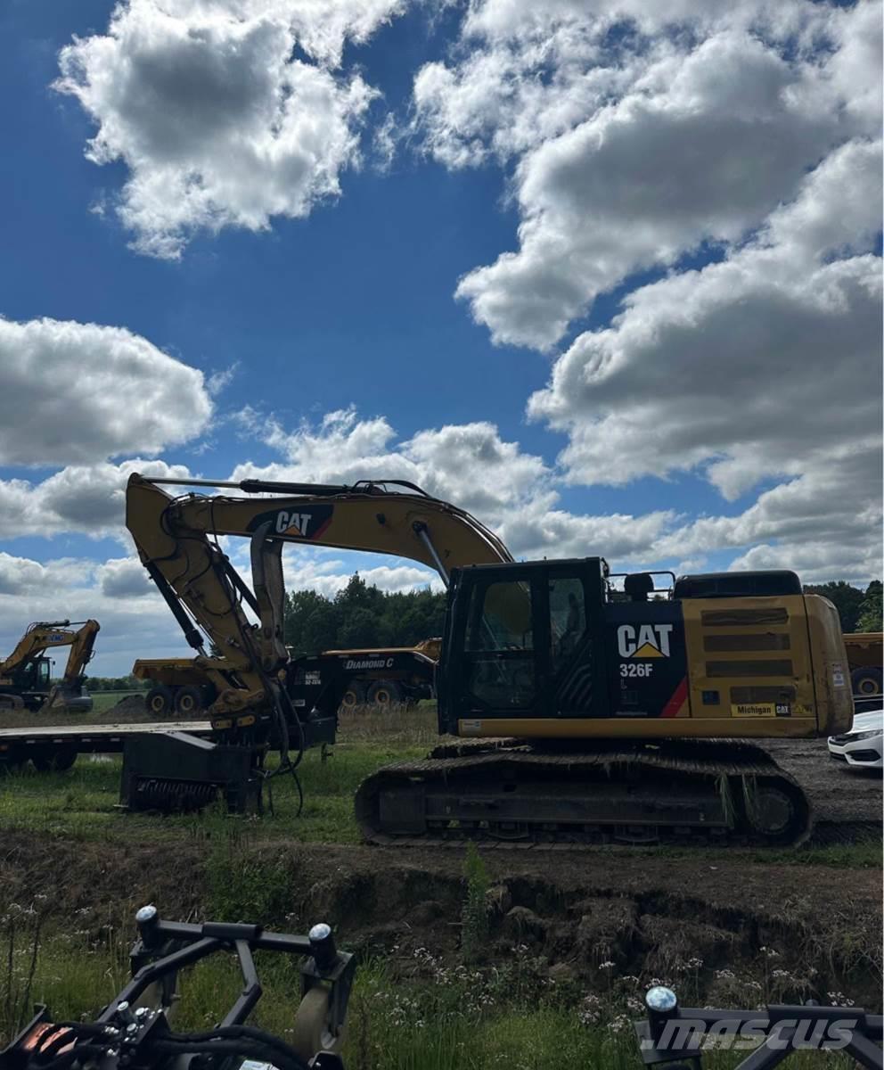 CAT 326FL Rupsgraafmachines