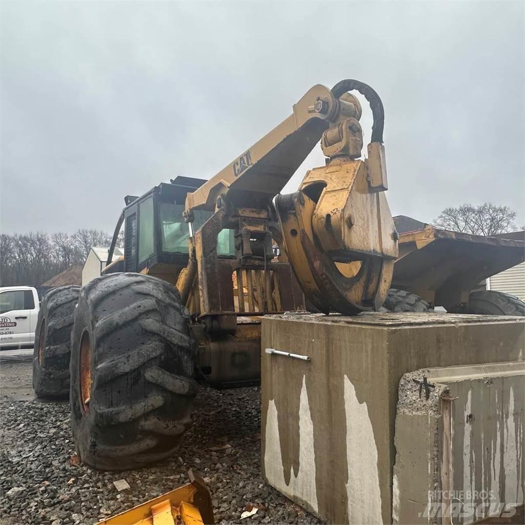 CAT 545 Skidders