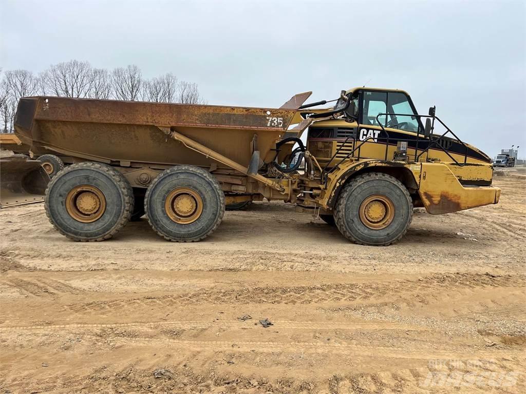 CAT 735 Knik dumptrucks