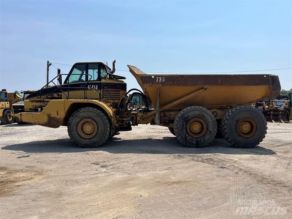 CAT 735 Knik dumptrucks
