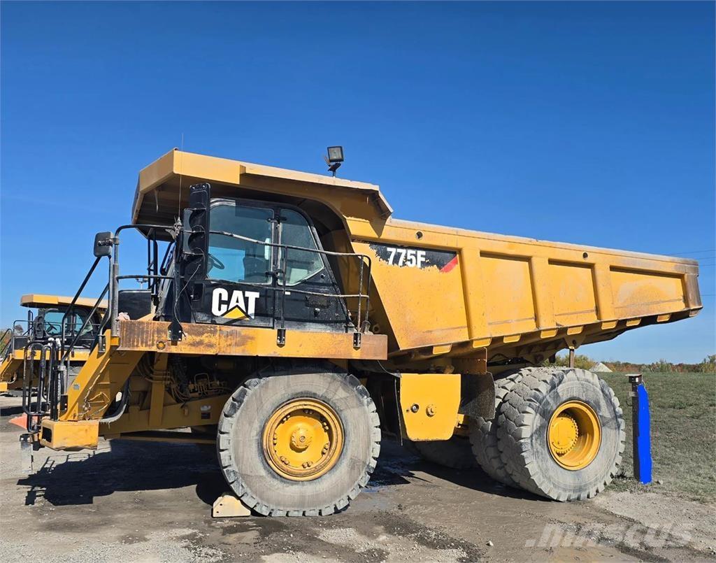 CAT 775F Knik dumptrucks