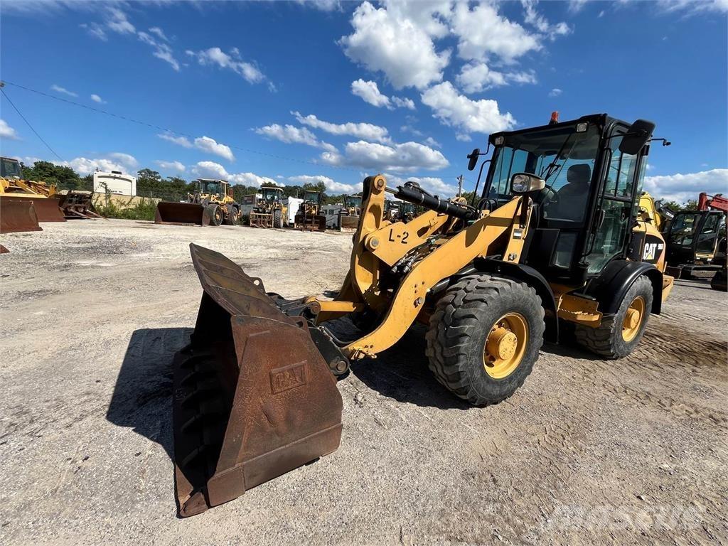 CAT 906 Wielladers
