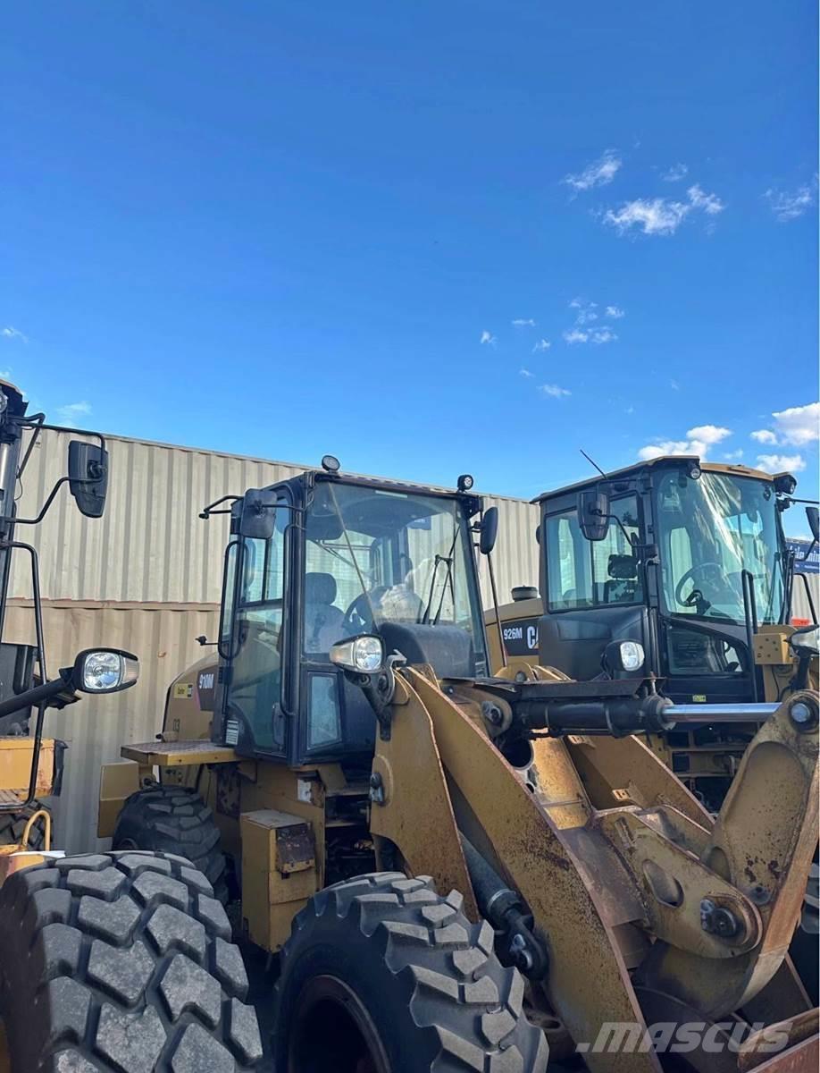 CAT 910M Wielladers