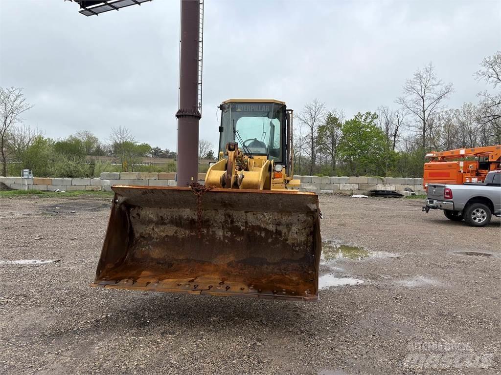 CAT 924F Wielladers
