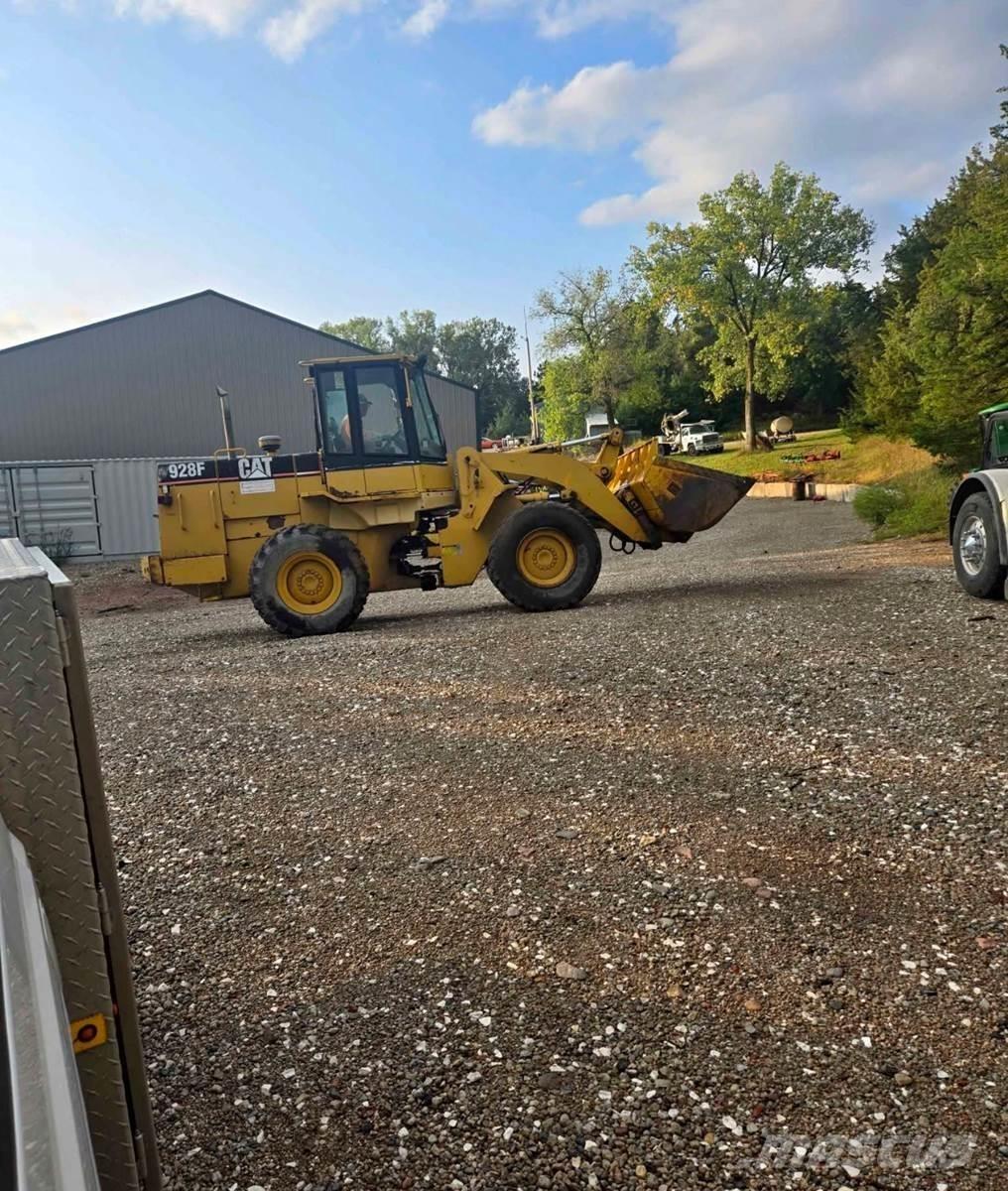 CAT 928F Wielladers