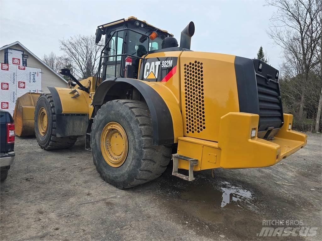 CAT 982M Wielladers