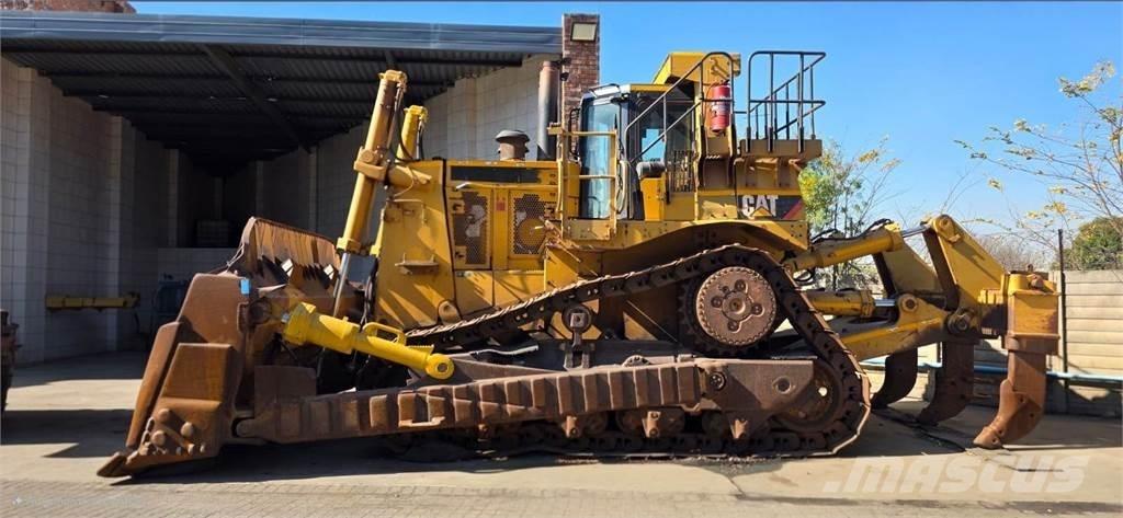CAT D10T Rupsdozers
