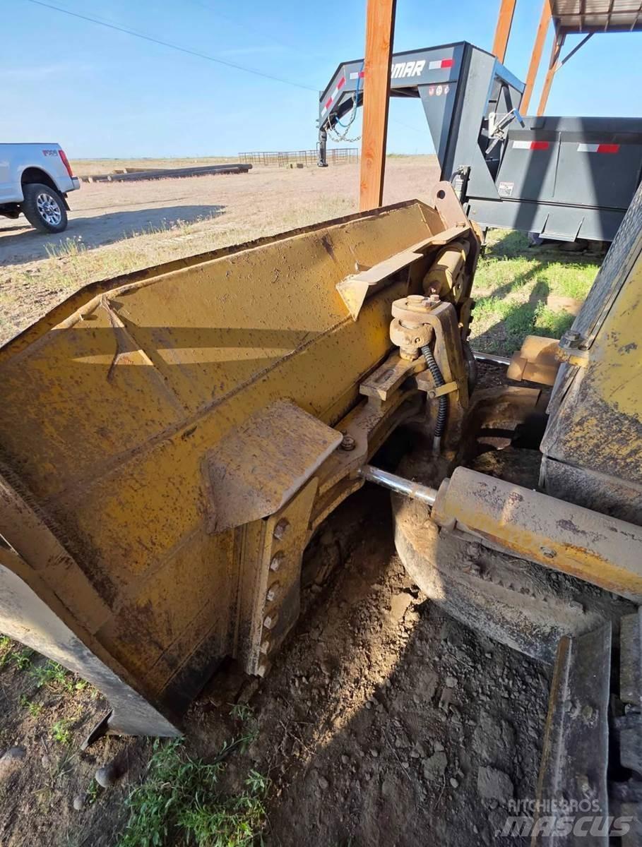 CAT D4H Rupsdozers