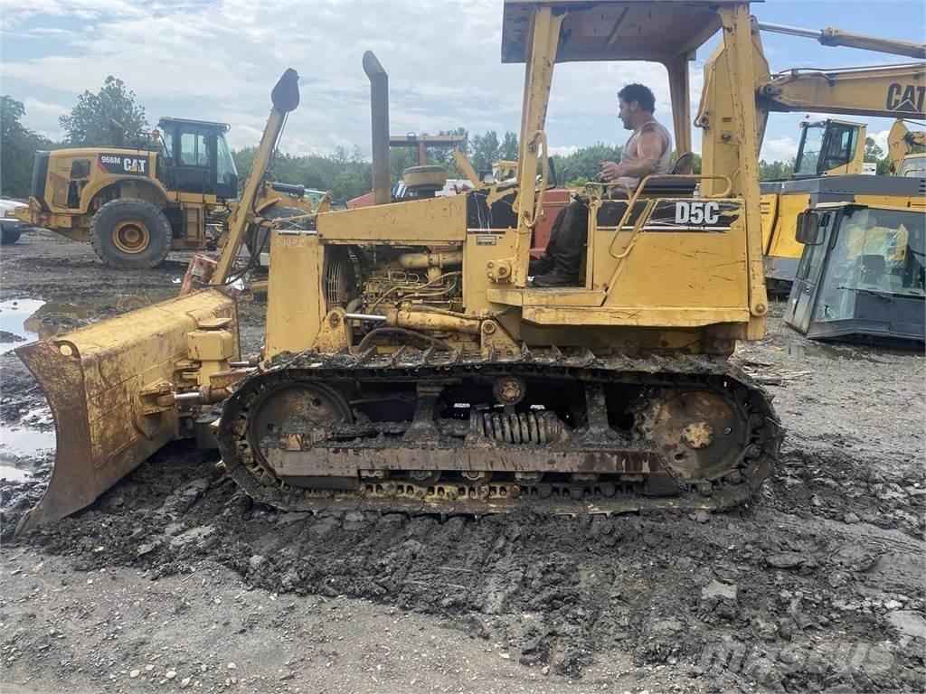 CAT D5C Rupsdozers