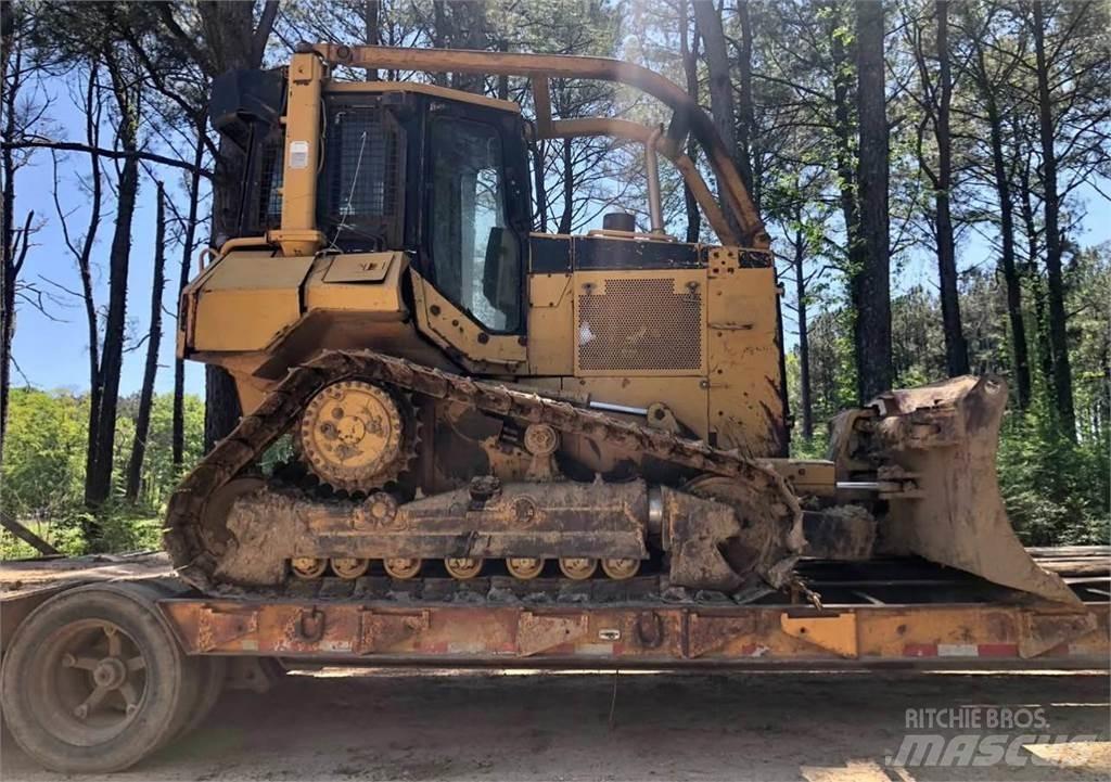 CAT D5M Rupsdozers