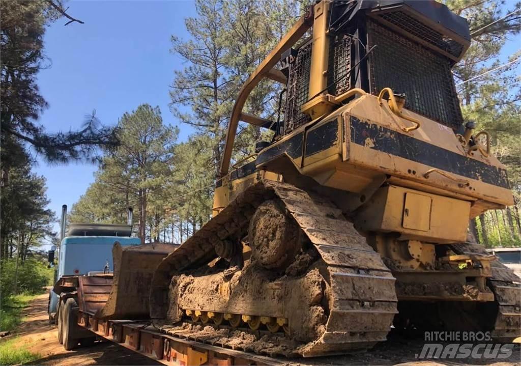 CAT D5M Rupsdozers