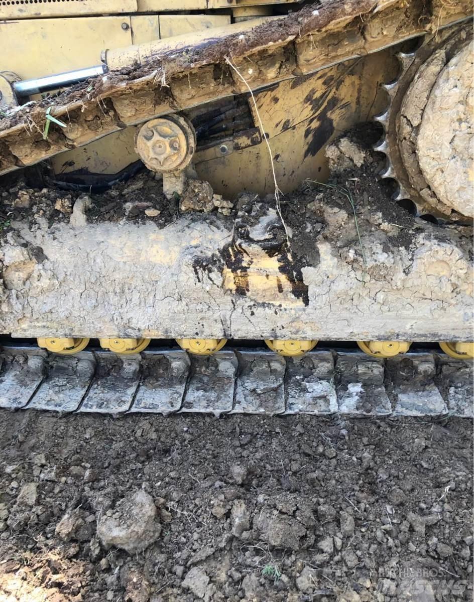 CAT D5M Rupsdozers