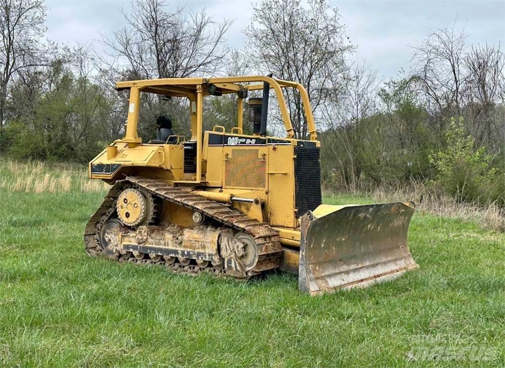 CAT D6M XL Rupsdozers