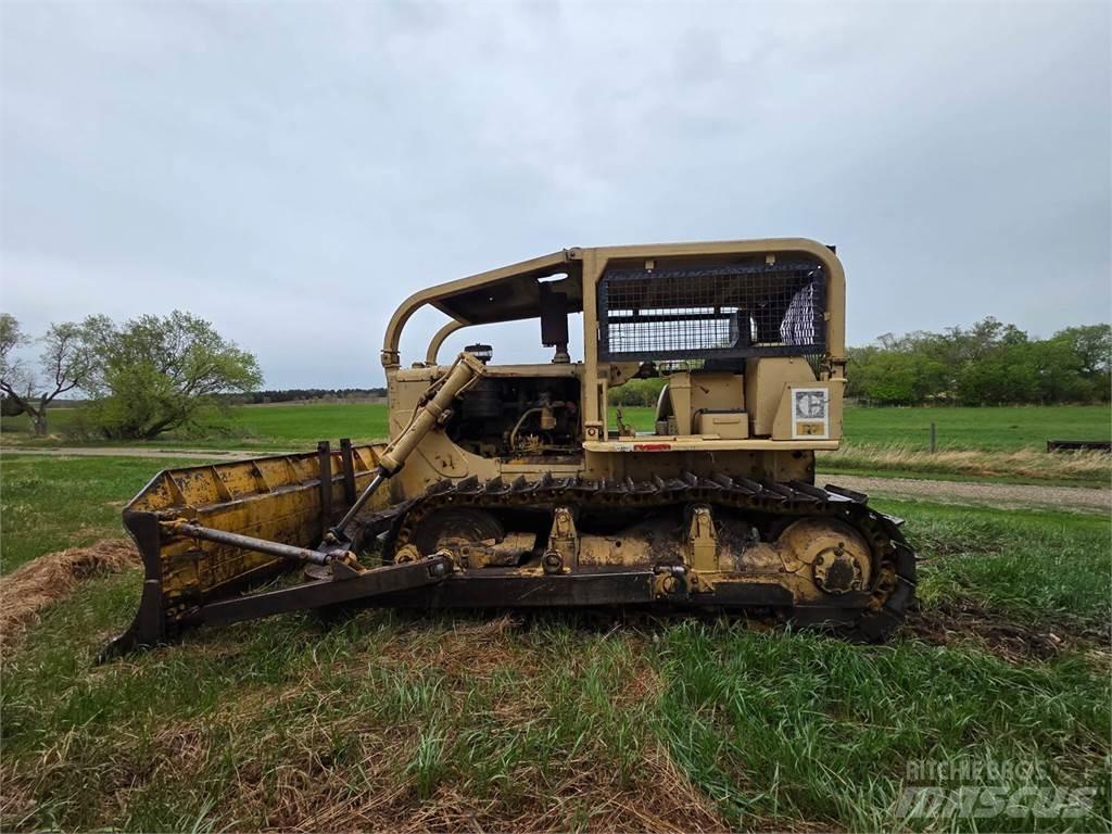 CAT D7E Rupsdozers