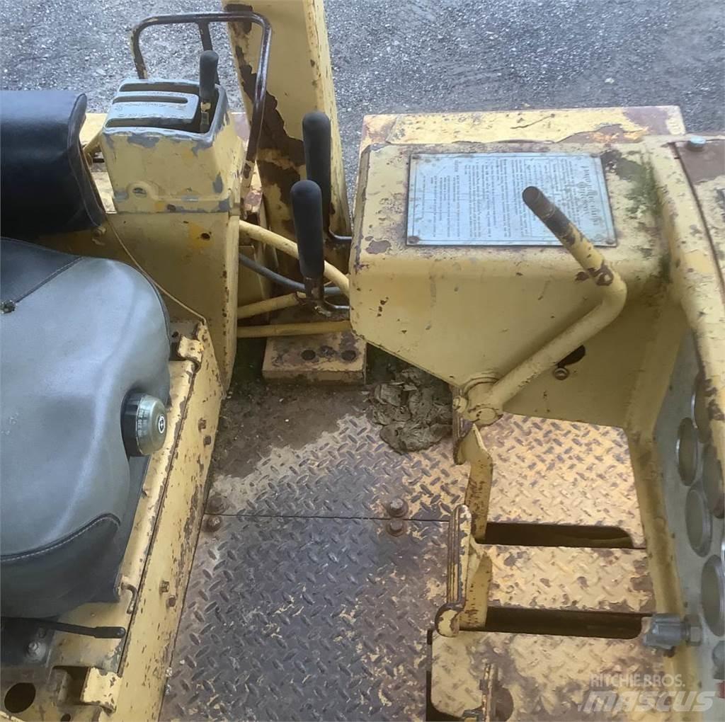 CAT D7F Rupsdozers